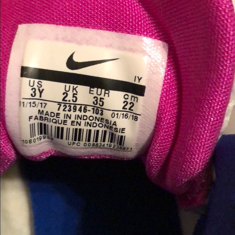 NIKE! Little Posite One Shoes - Picture 6 of 6